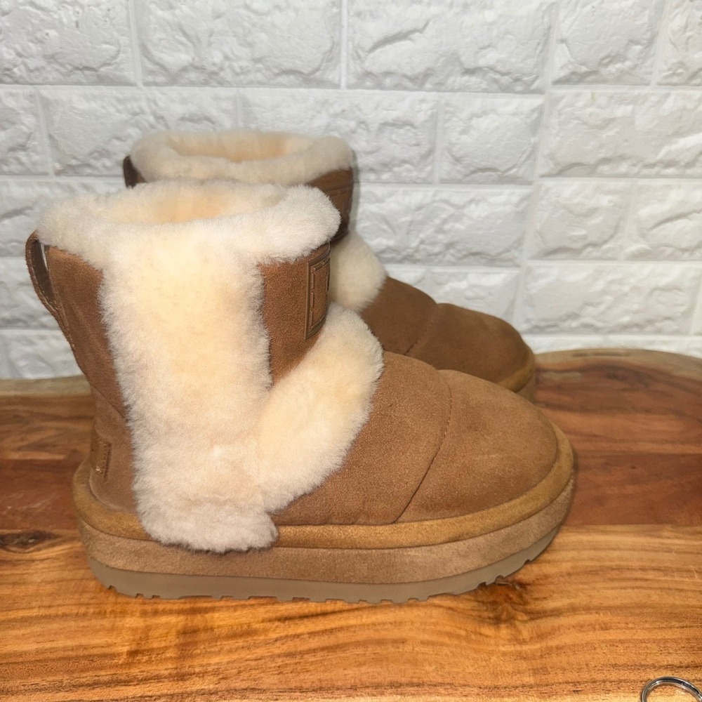 UGG Classic Ultra Mini Platform Chestnut Suede Boots 1144046‎ Womens Size 7 - Picture 2 of 7